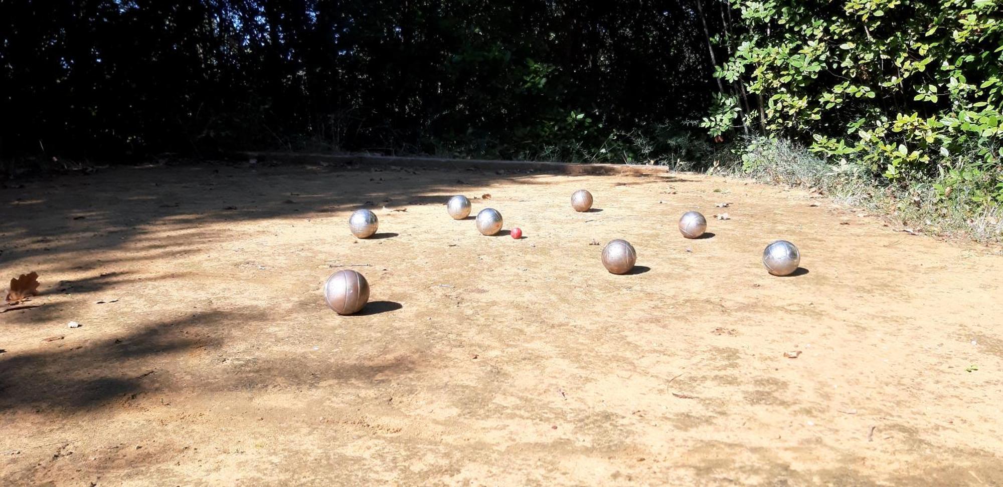 Les Lilas Des Chenes Piolenc Bagian luar foto